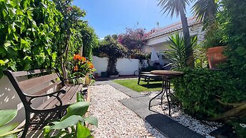 Albufeira Cozy Garden T2 Near the Beach