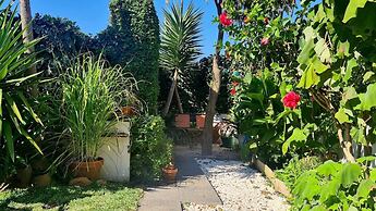Albufeira Cozy Garden T2 Near the Beach