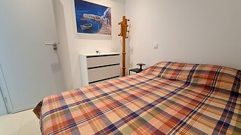 Beach Lovers Apartment 26