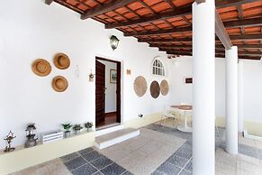 Farm on the Beach sea View 2 Steps From Lisbon