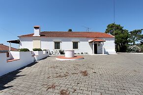 Farm on the Beach sea View 2 Steps From Lisbon