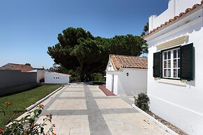 Farm on the Beach sea View 2 Steps From Lisbon