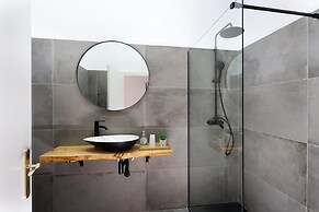 Farm on the Beach sea View 2 Steps From Lisbon