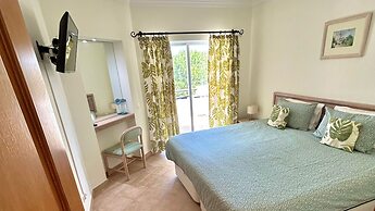 Green and Blue View Apartment Albufeira