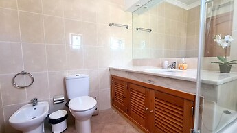 Green and Blue View Apartment Albufeira