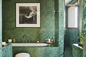 Thompson Madrid, by Hyatt