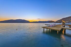 Almond Bungalow Hotel