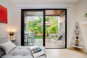 Private Garden Condo by Concierge4u