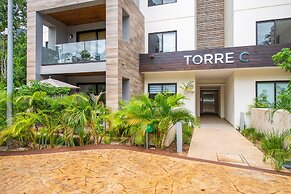 Private Garden Condo by Concierge4u