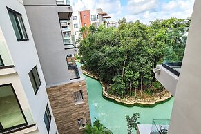 Private Garden Condo by Concierge4u