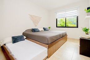 Private Garden Condo by Concierge4u