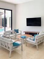 Private Garden Condo by Concierge4u