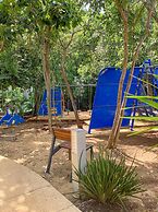 Private Garden Condo by Concierge4u