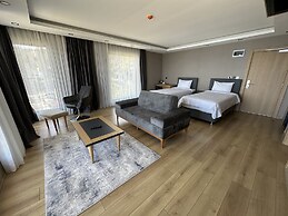 Şehrar Suit Hotel