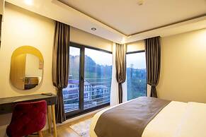 Şehrar Suit Hotel