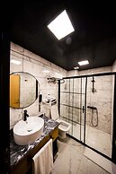 Şehrar Suit Hotel