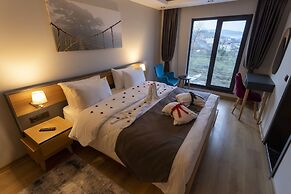 Şehrar Suit Hotel