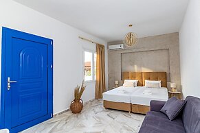 Theo Bungalows Kriopigi