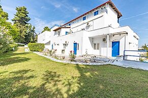 Theo Bungalows Kriopigi