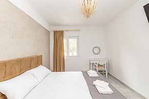 Theo Bungalows Kriopigi