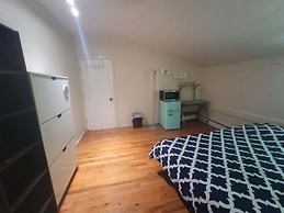 182 Heath st