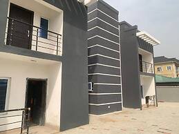 Beautiful 2-bed Apartment in Badore, First Unity