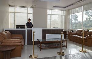 Manuni Inn - Riverside Hotel