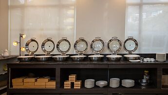 Manuni Inn - Riverside Hotel