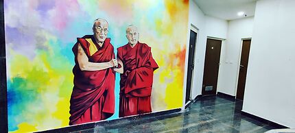 Manuni Inn - Riverside Hotel