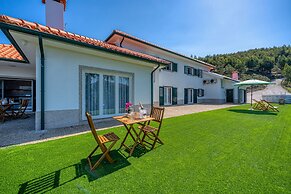 Central Suites Arouca