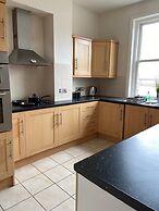 Monthly, Short, Stays 2-bed Apartment in Reading