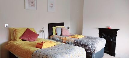 Monthly, Short, Stays 2-bed Apartment in Reading