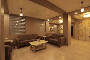 Pride Biznotel Gir Sasan