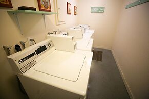 Boutique Complex Steps Away from Mammoth! Hike, Mountain Bike, Free Wi