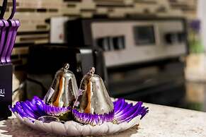 Cute Cozy Bungalow Down Town Jacuzzi