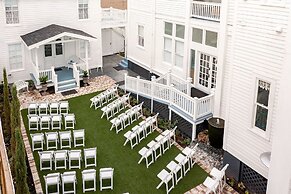 Adams League Historic Inn