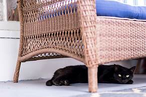 Adams League Historic Inn