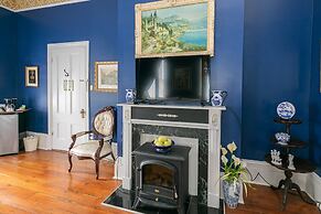 Adams League Historic Inn