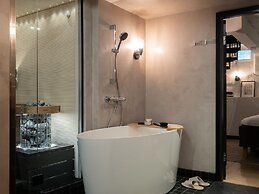 Bob W KOTI Katajanokka