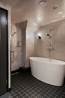 Bob W KOTI Katajanokka