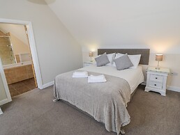 Oak Cottage