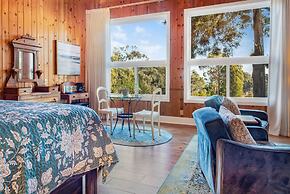 Rendezvous Mendocino