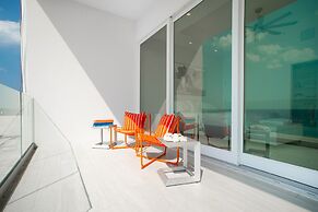 Lighthouse Point Residences