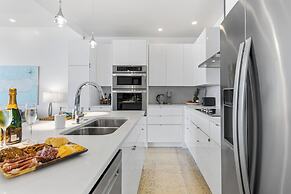 Lighthouse Point Residences