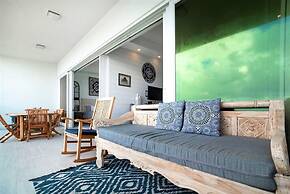 Lighthouse Point Residences