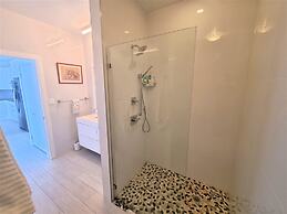 Lighthouse Point Residences