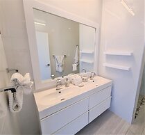 Lighthouse Point Residences