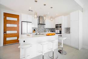 Lighthouse Point Residences