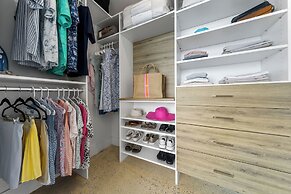 Lighthouse Point Residences