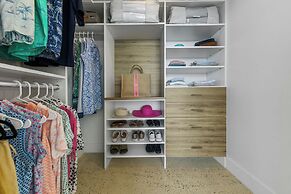 Lighthouse Point Residences